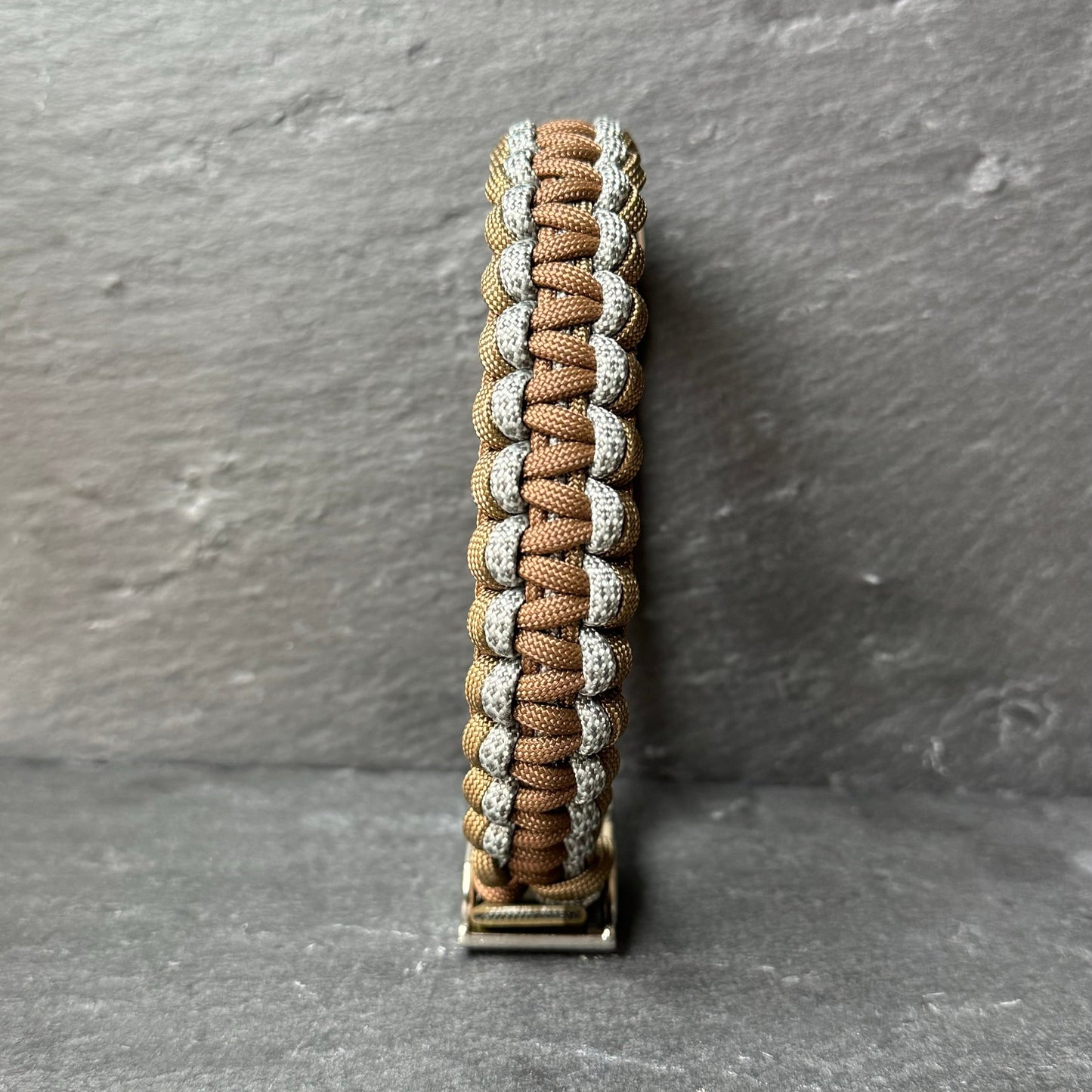 Collier bi-matière : Kaki